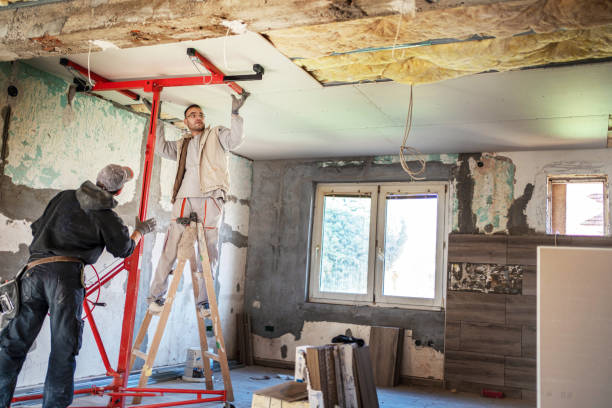 Best Fiberglass Insulation  in Eggertsville, NY